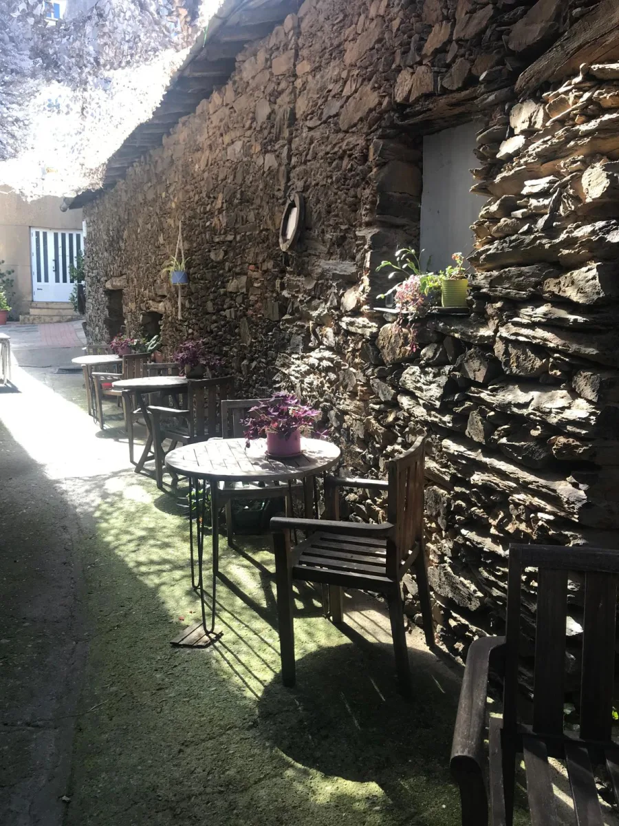 Terraza patio sillas La Posada