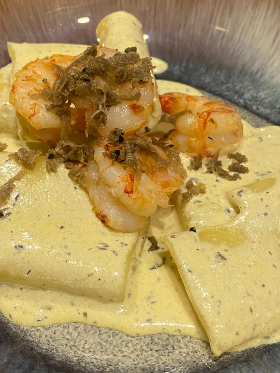 Gambas con crema de trufa